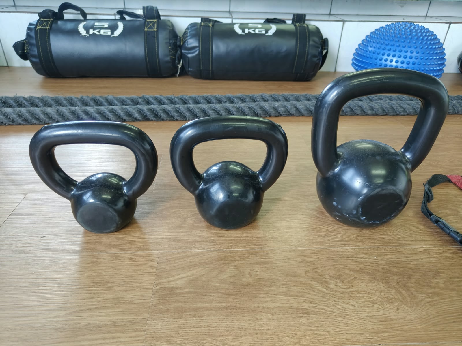 KETLEBEL DE 4 - 6 - 12 KG