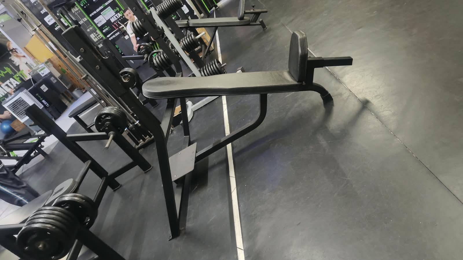 MESA DE SUPINO ENCLINADO 02